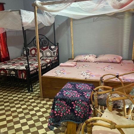 Lake Natron Maasai Guesthouse Mtowabaga ภายนอก รูปภาพ