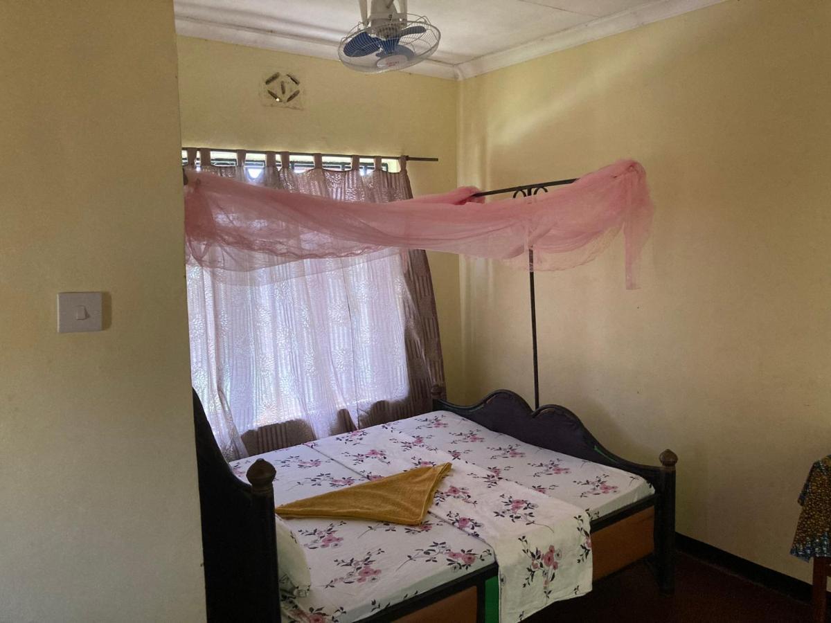 Lake Natron Maasai Guesthouse Mtowabaga ภายนอก รูปภาพ
